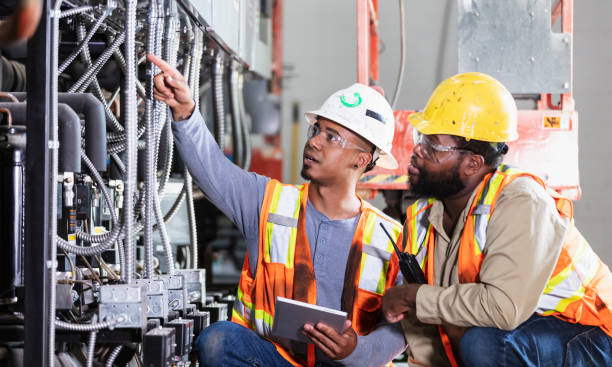 Best Electrical Contractors for Businesses  in North New Hyde Park, NY